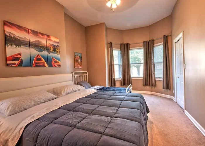 Spacious Row Next Transit Near Downtown W Parking * Chicago