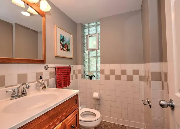 Casa de férias Spacious Row Next Transit Near Downtown W Parking Chicago