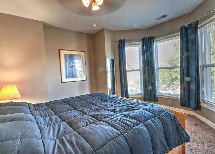 Spacious Row Next Transit Near Downtown W Parking Casa de férias Chicago