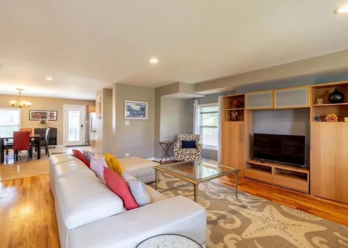 Spacious Row Next Transit Near Downtown W Parking Casa de férias
